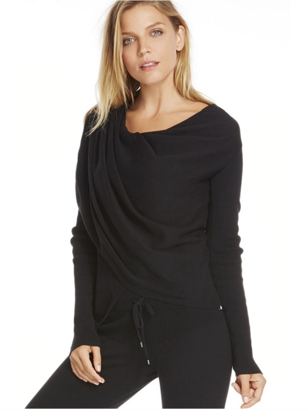 NWT Fabletics Black Savanna Wrap Shrug Sweater Scarf Cardigan Size Medium